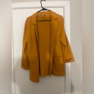 Office wear / office blazer